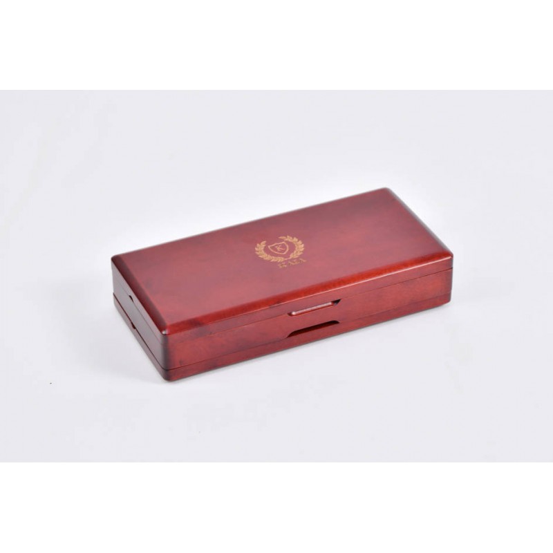 20-place red-brown reed box